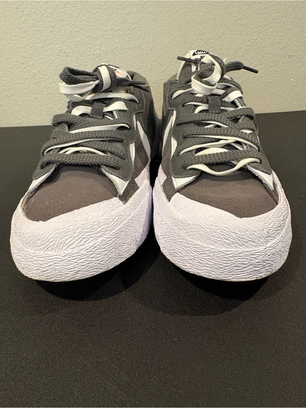 Nike Blazer Low x Sacai Iron Grey Men's Size 10 Fast Shipping - Picture 9 of 9